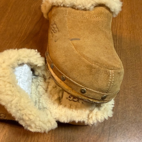 Vintage Ugg Tan Sheepskin Lined Wood Soled Clogs size 7/38 - Picture 7 of 16
